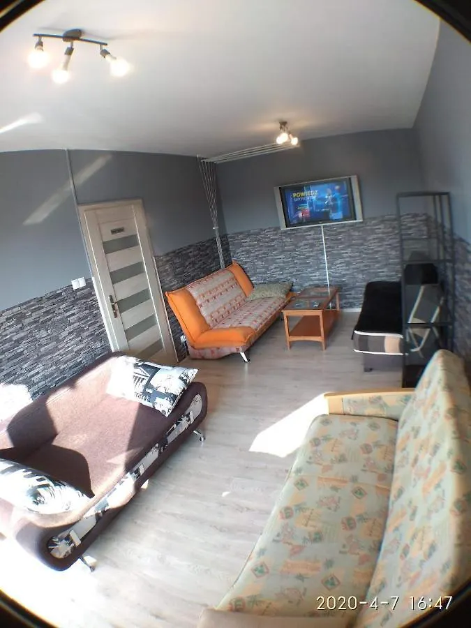פוזנן 1090 Smialego 38 - Tanie Pokoje W Apartamencie - Samodzielne Zameldowanie - Self Check In דירה